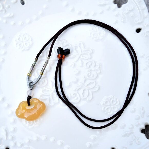 Yellow Agate Ruyi Baby Lock Jade Pendant Necklace - 如意寶寶锁 - Picture 3 of 4